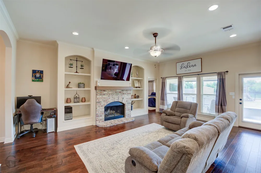 3424 Grand Cane Lane Bossier City, LA 71111