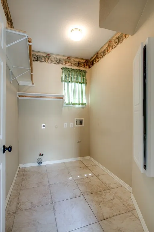 2221 Briary Trace Court Lewisville, TX 75077