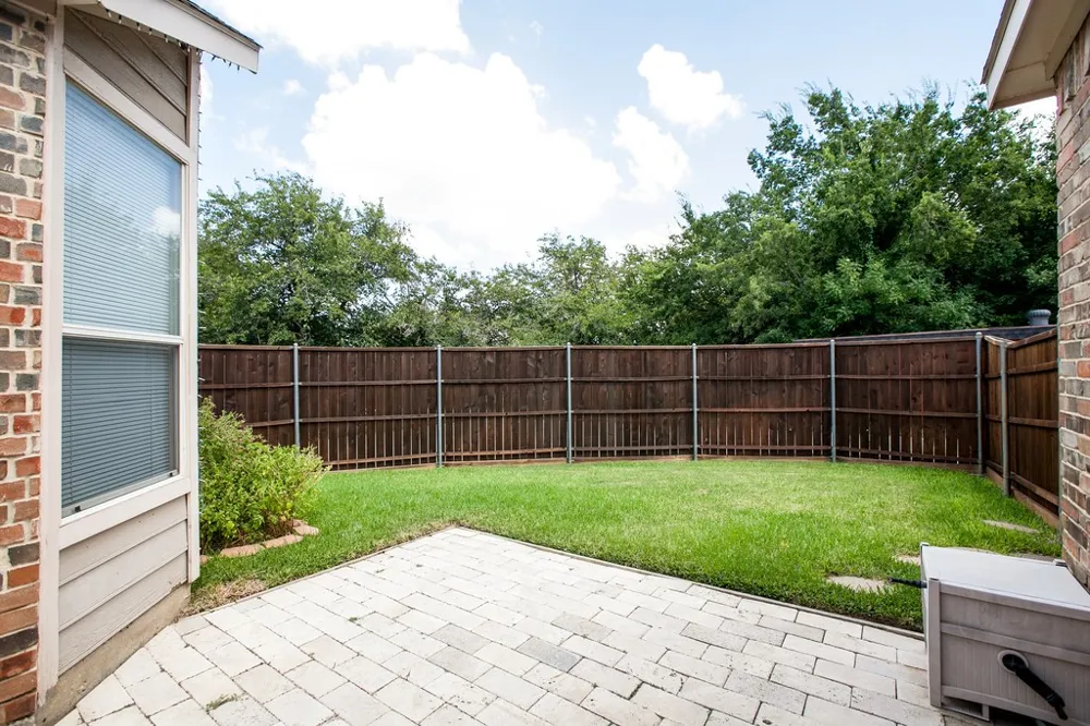 2221 Briary Trace Court Lewisville, TX 75077