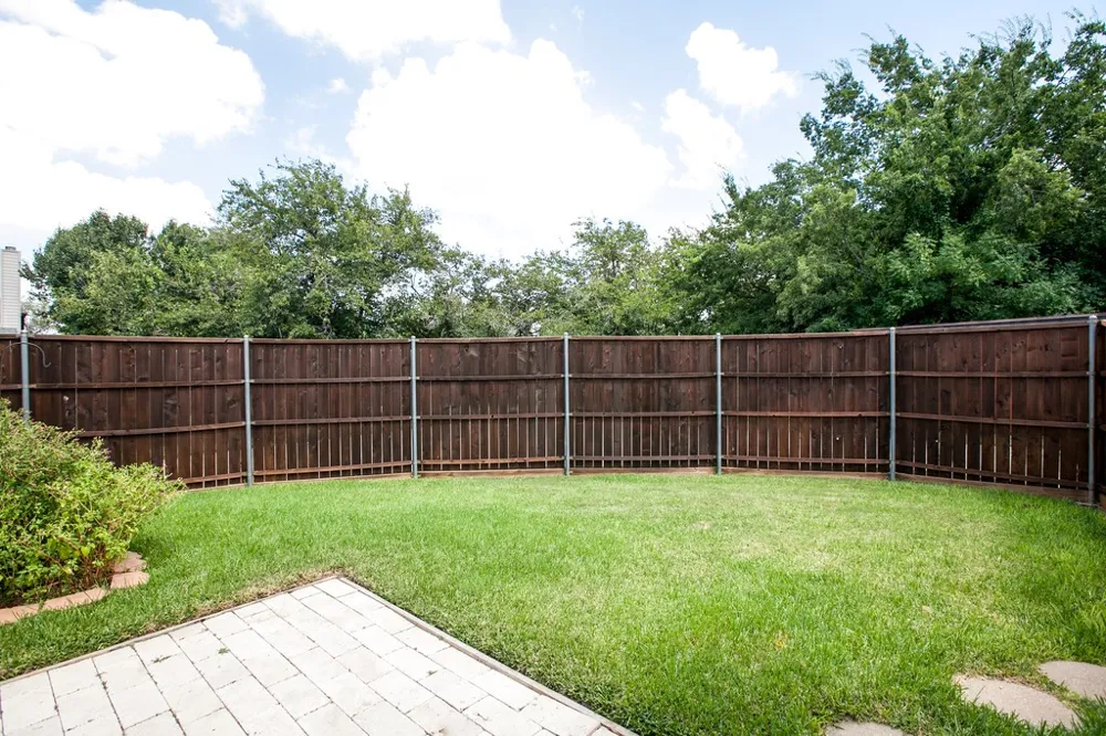 2221 Briary Trace Court Lewisville, TX 75077