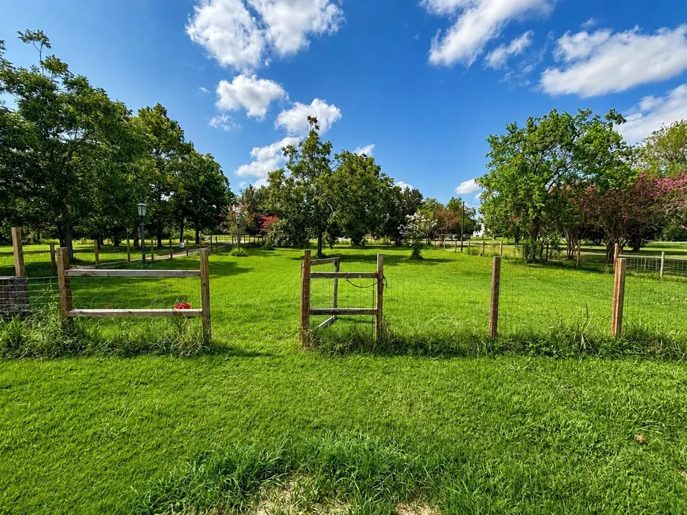 13002 32nd Street Santa Fe, TX 77510