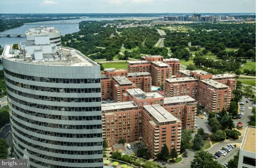 1111 ARLINGTON BOULEVARD #901 Arlington, VA 22209