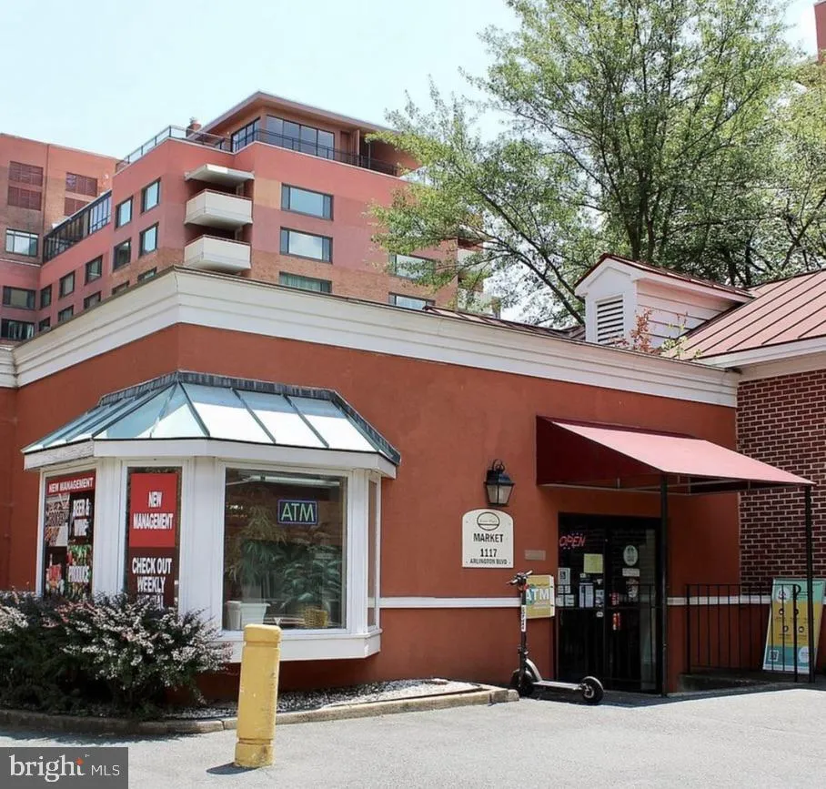 1111 ARLINGTON BOULEVARD #901 Arlington, VA 22209