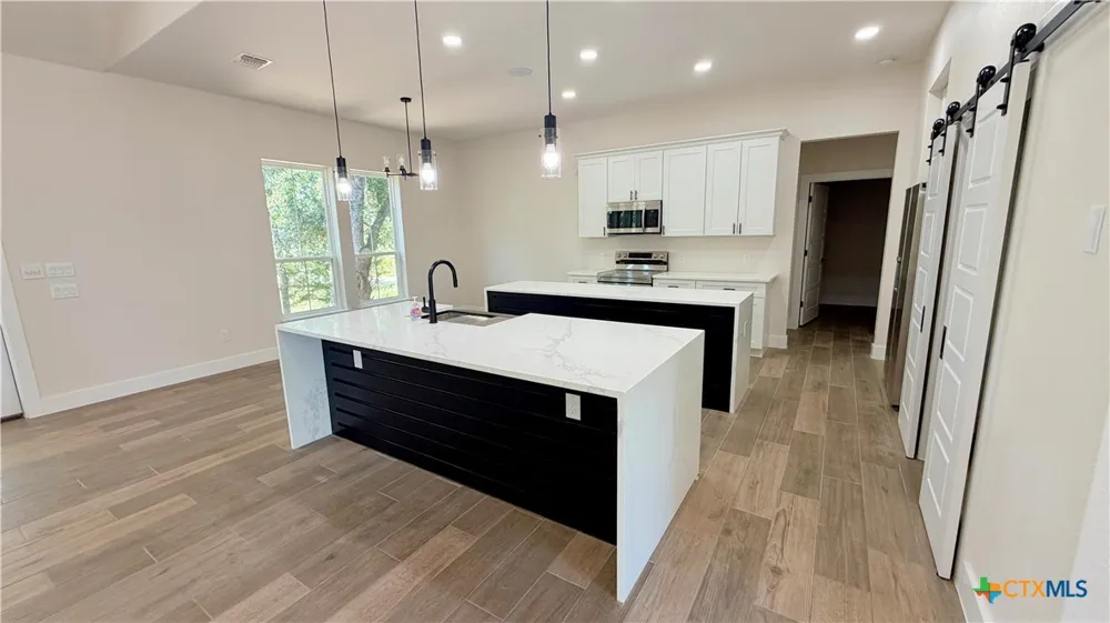 7008 Circle Oak Drive Bulverde, TX 78163