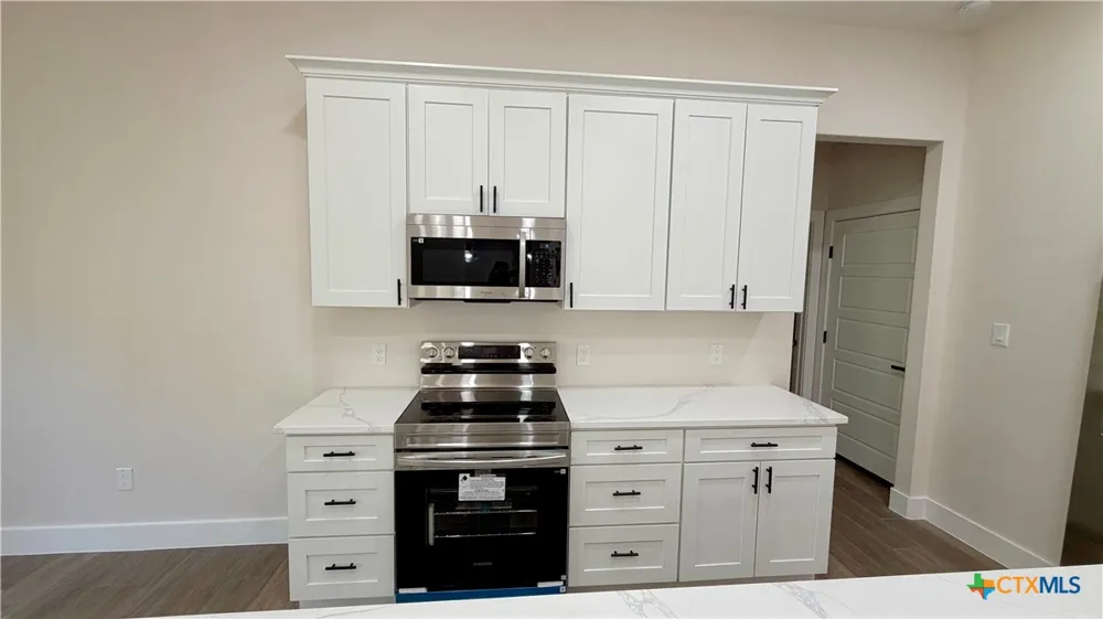 7008 Circle Oak Drive Bulverde, TX 78163