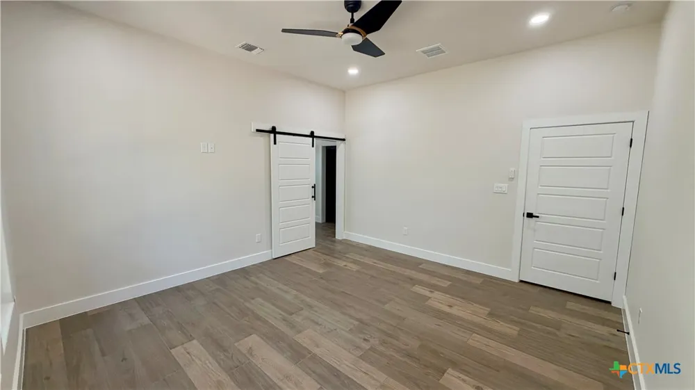 7008 Circle Oak Drive Bulverde, TX 78163