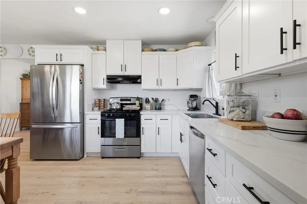 731 Moonstone Court Upland, CA 91786
