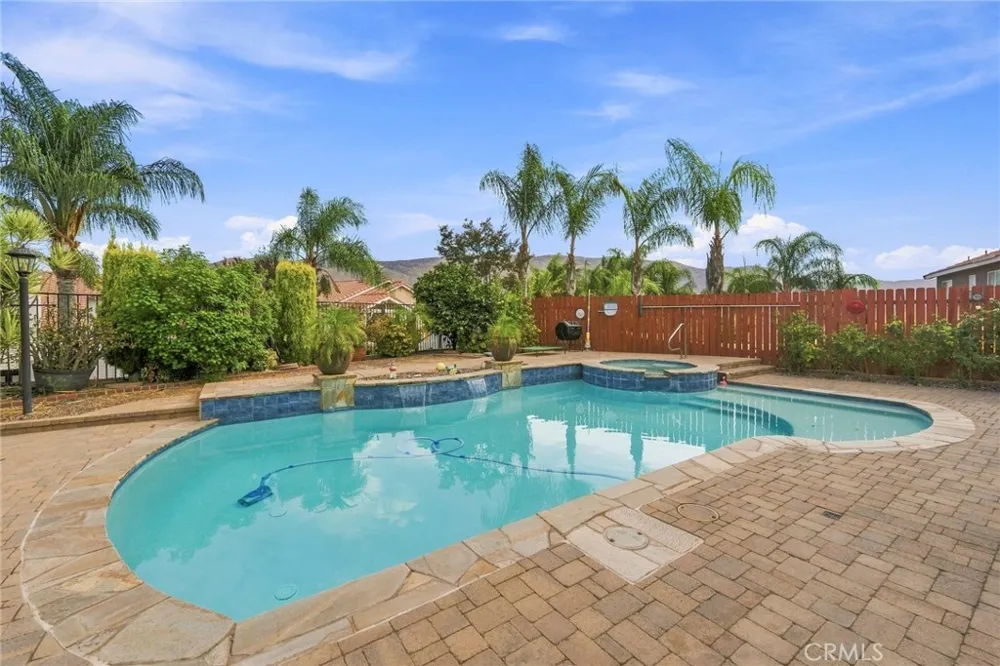 22428 Country Crest Moreno Valley, CA 92557