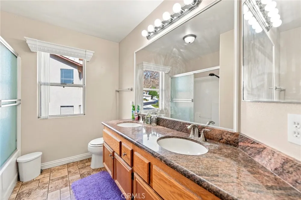 22428 Country Crest Moreno Valley, CA 92557