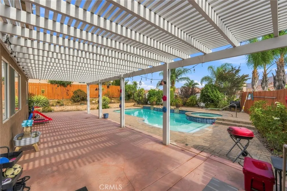 22428 Country Crest Moreno Valley, CA 92557