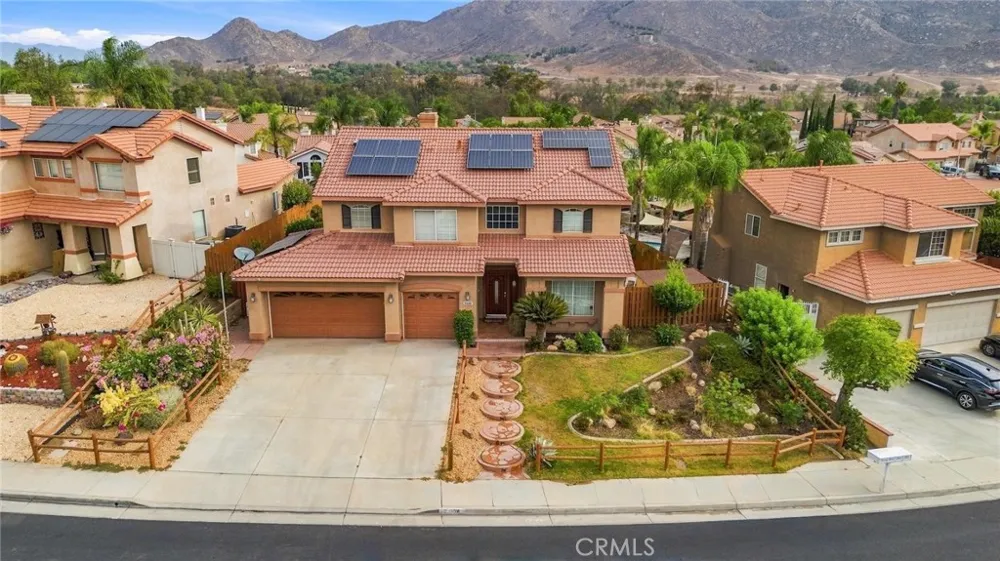 22428 Country Crest Moreno Valley, CA 92557