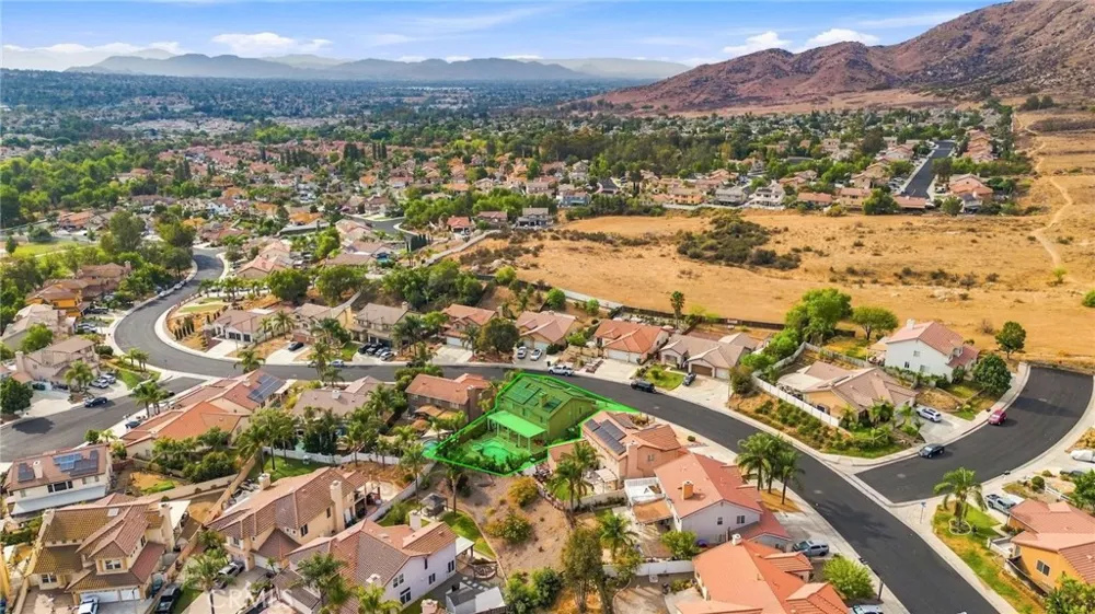 22428 Country Crest Moreno Valley, CA 92557