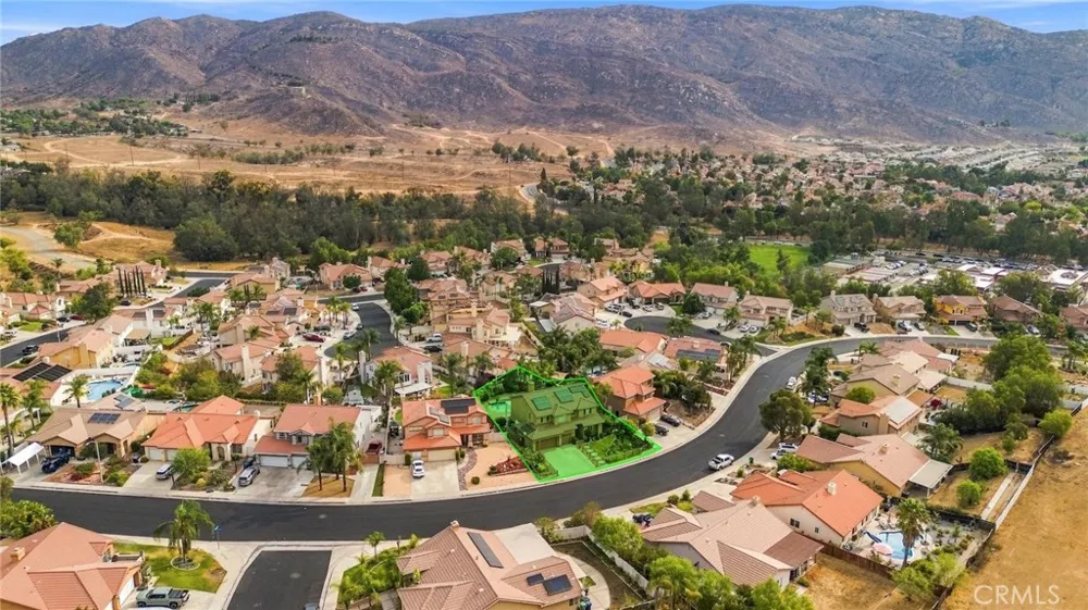 22428 Country Crest Moreno Valley, CA 92557