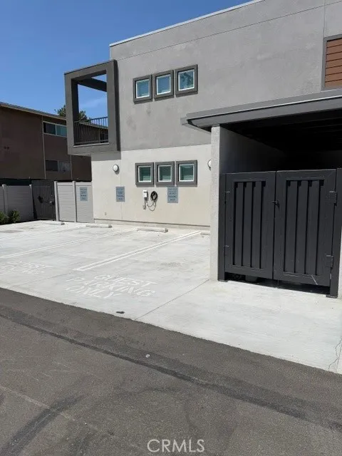 18080 PRAIRIE AVENUE #102 Torrance, CA 90504