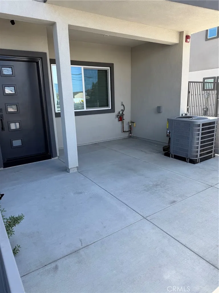 18080 PRAIRIE AVENUE #102 Torrance, CA 90504