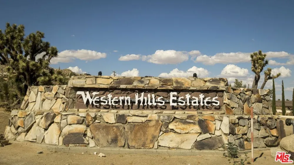 6429 Palo Alto Avenue Yucca Valley, CA 92284