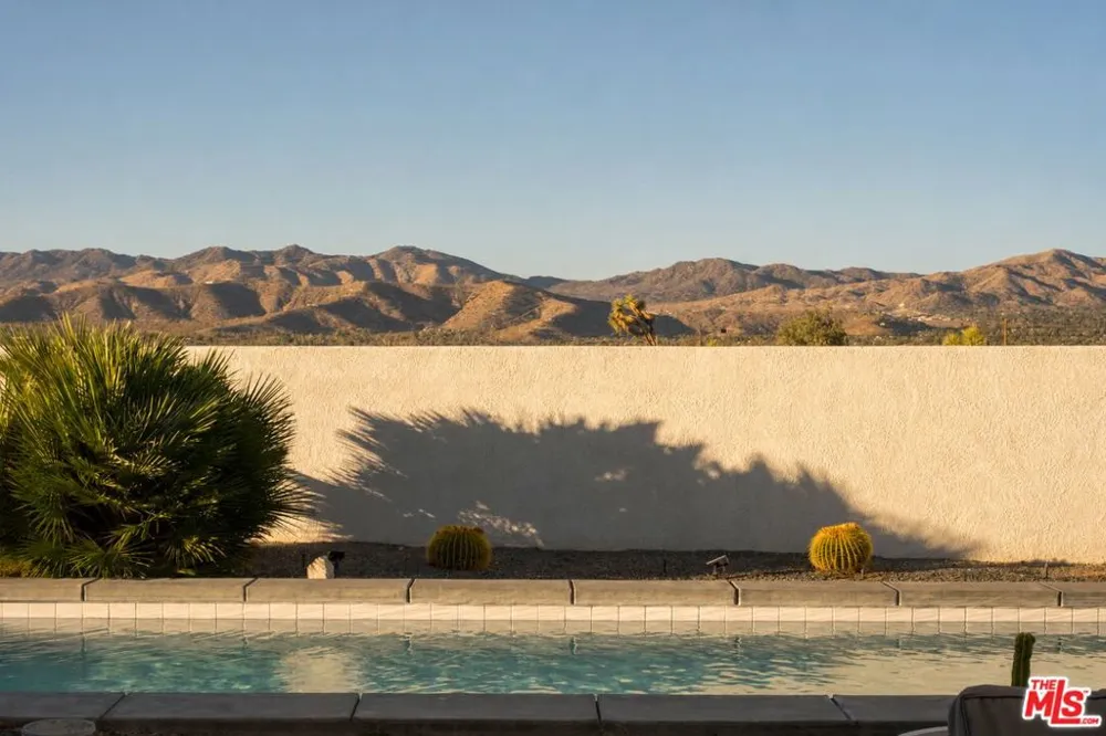 6429 Palo Alto Avenue Yucca Valley, CA 92284