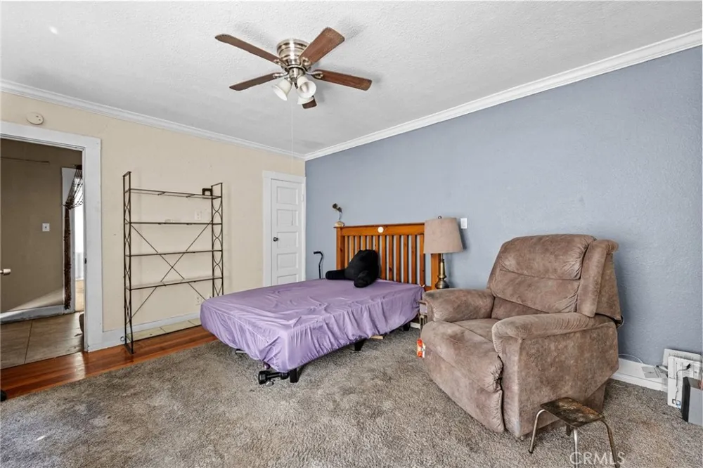 1622 Navarro Pasadena, CA 91103
