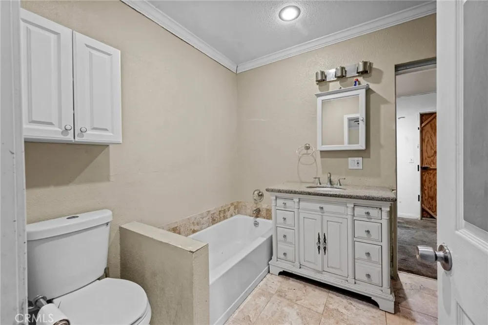 1622 Navarro Pasadena, CA 91103
