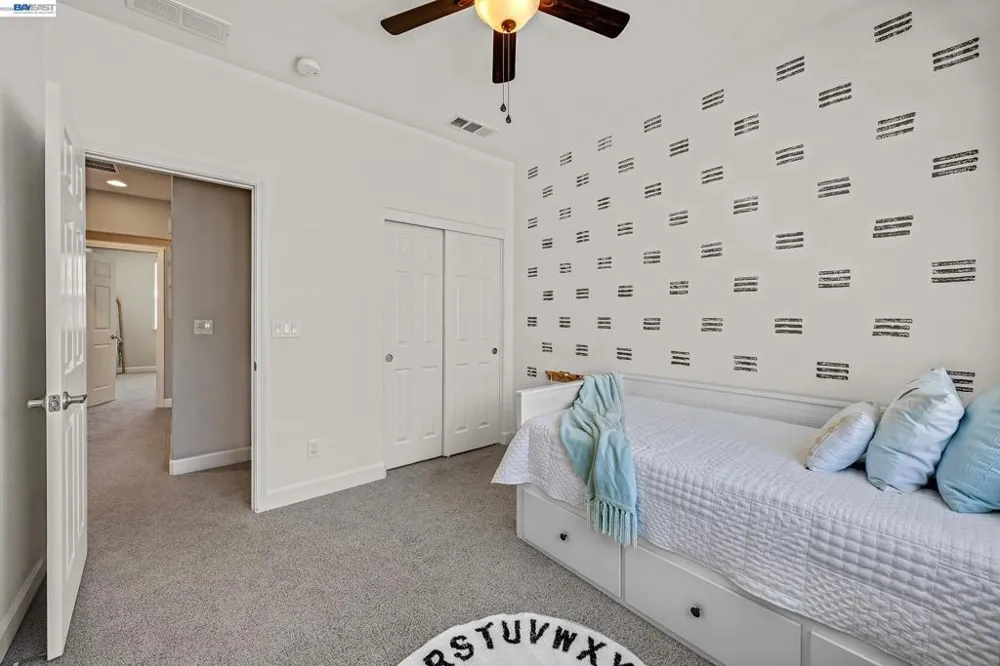 2283 Gibbons St Hayward, CA 94541