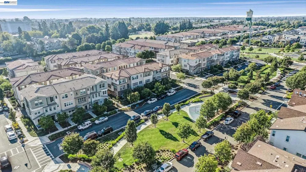 2283 Gibbons St Hayward, CA 94541