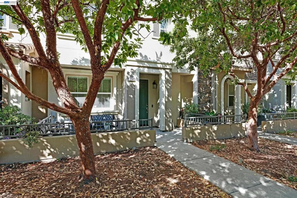 2283 Gibbons St Hayward, CA 94541