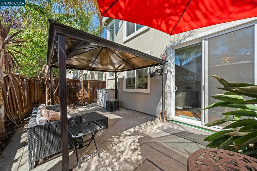 561 Loch Lomond Way Fairfield, CA 94534