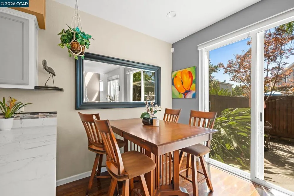 561 Loch Lomond Way Fairfield, CA 94534