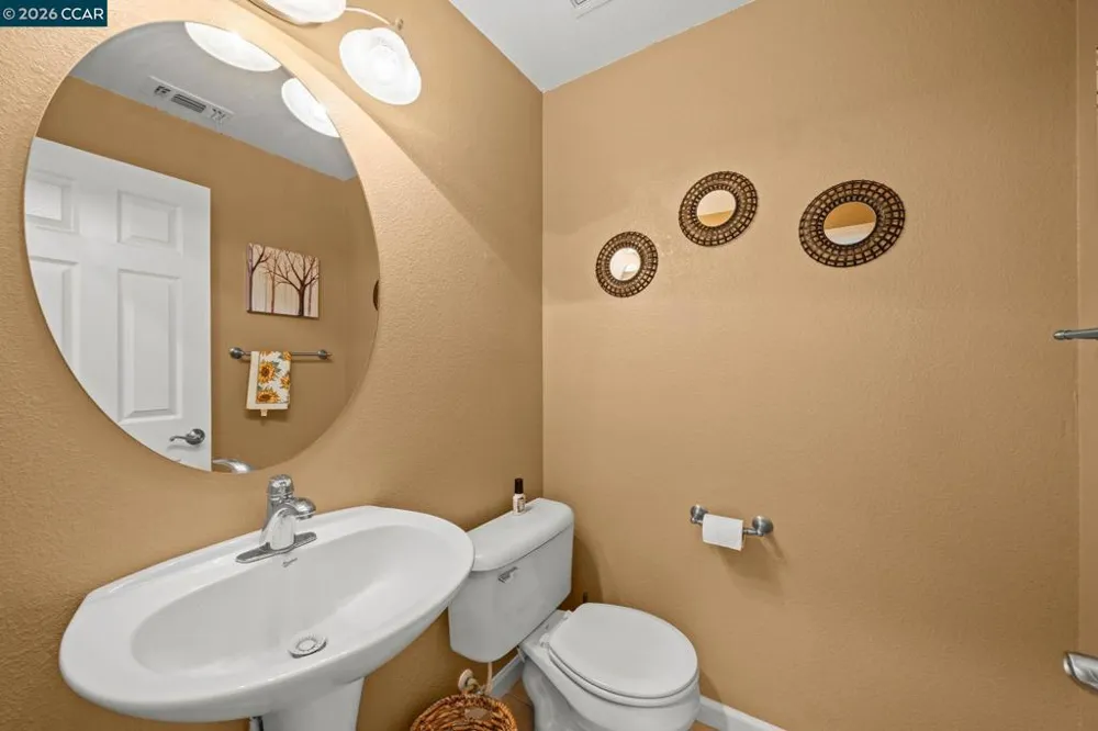 561 Loch Lomond Way Fairfield, CA 94534