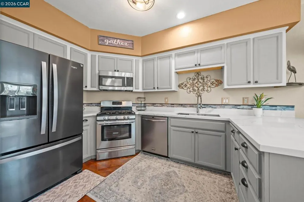 561 Loch Lomond Way Fairfield, CA 94534