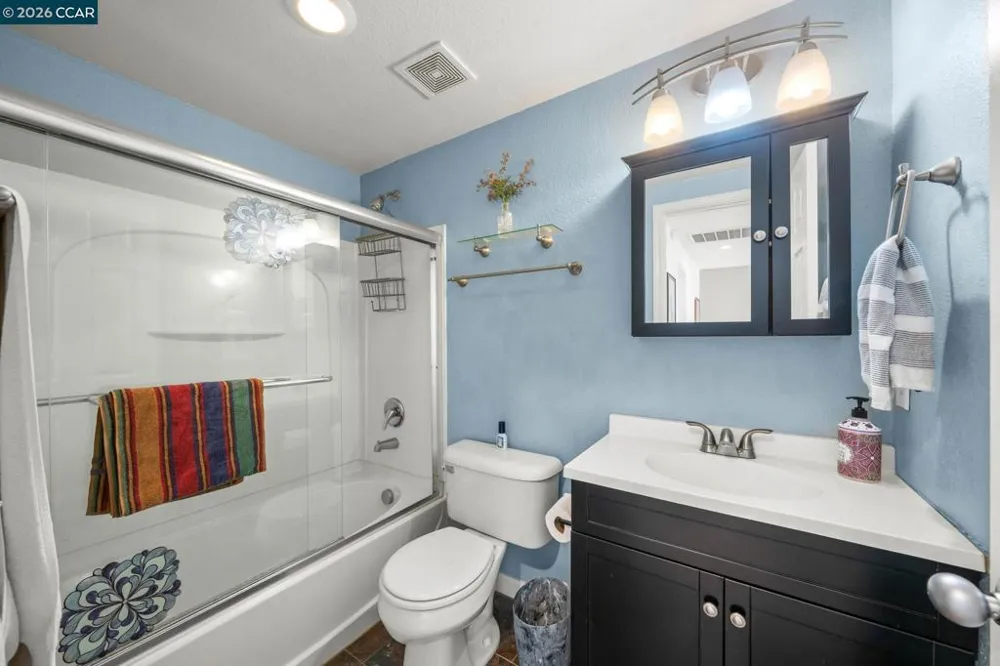 561 Loch Lomond Way Fairfield, CA 94534