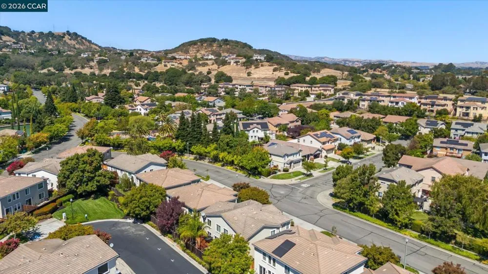 561 Loch Lomond Way Fairfield, CA 94534