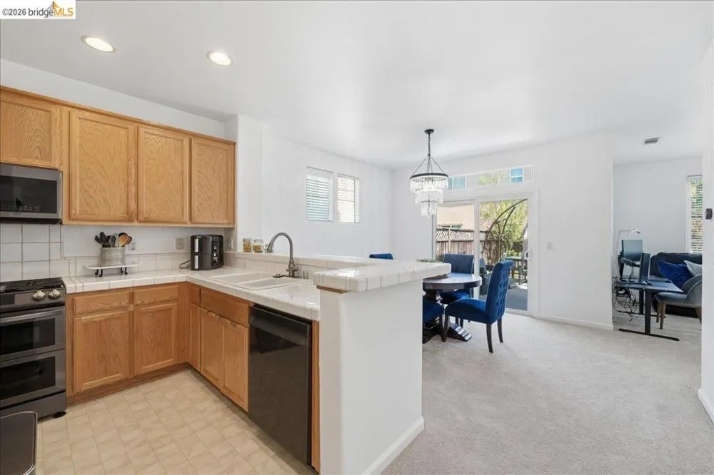 1260 Halsey ST Vallejo, CA 94590