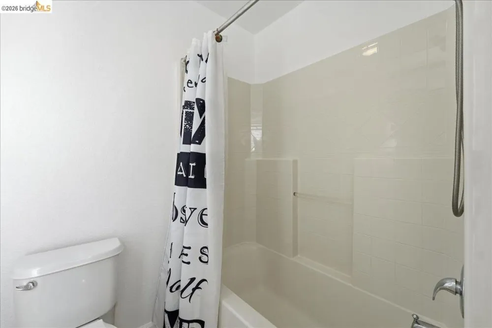 1260 Halsey ST Vallejo, CA 94590