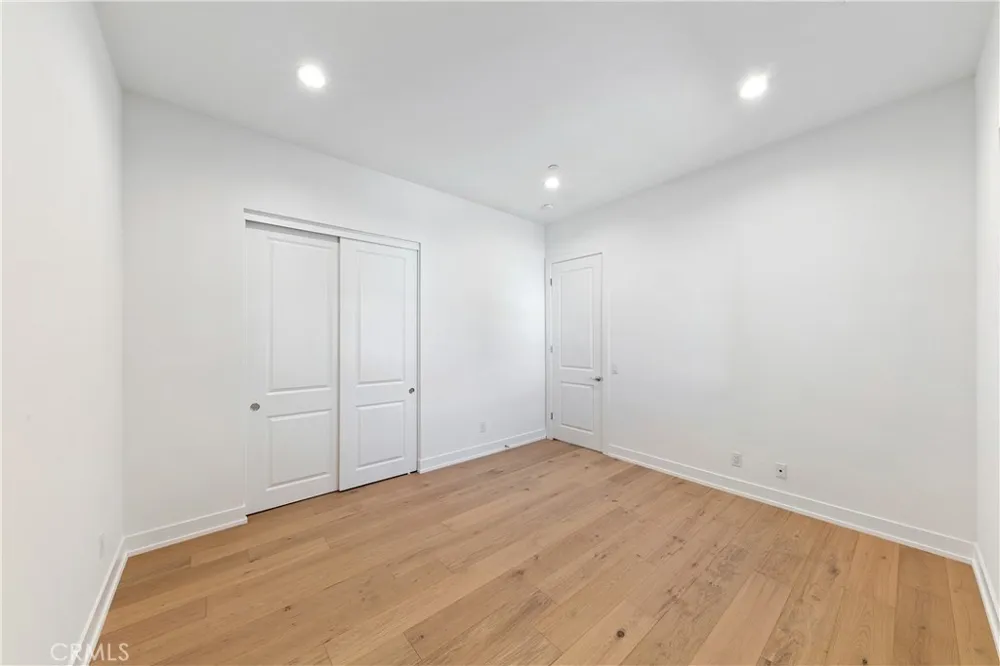 20500 Edgewood Court Chatsworth, CA 91311