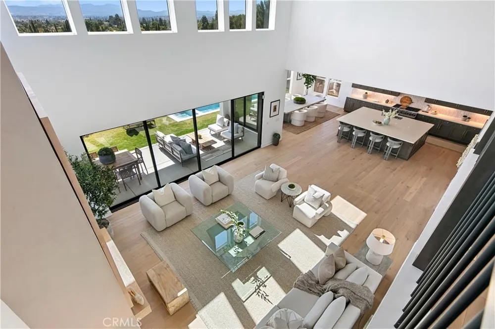 20500 Edgewood Court Chatsworth, CA 91311