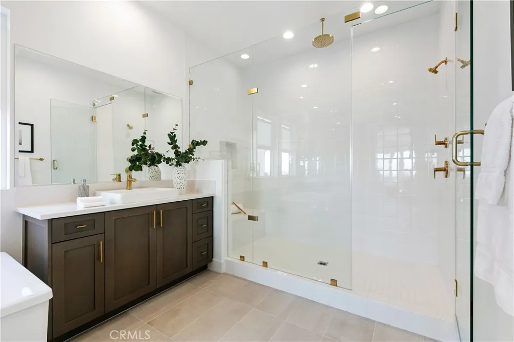 20500 Edgewood Court Chatsworth, CA 91311