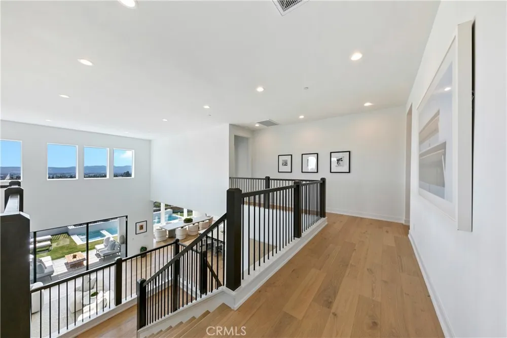 20500 Edgewood Court Chatsworth, CA 91311