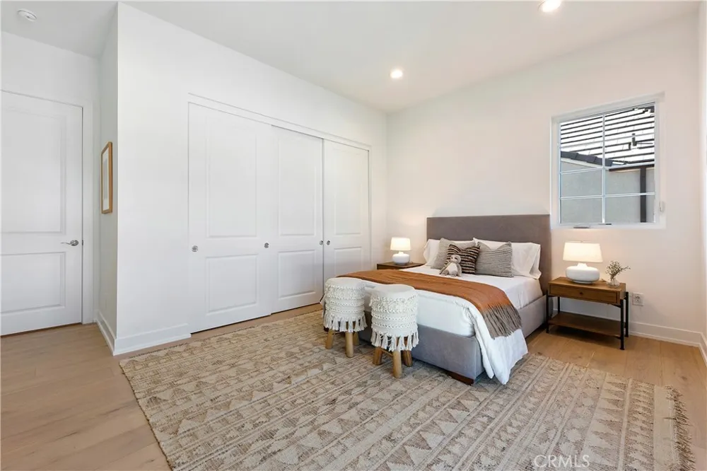 20500 Edgewood Court Chatsworth, CA 91311