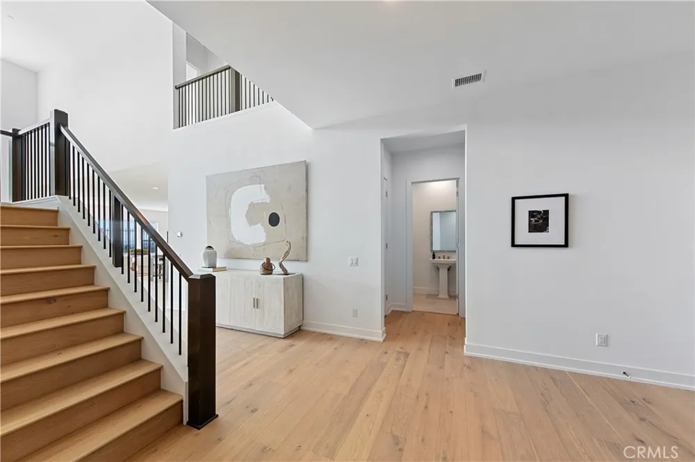 20500 Edgewood Court Chatsworth, CA 91311