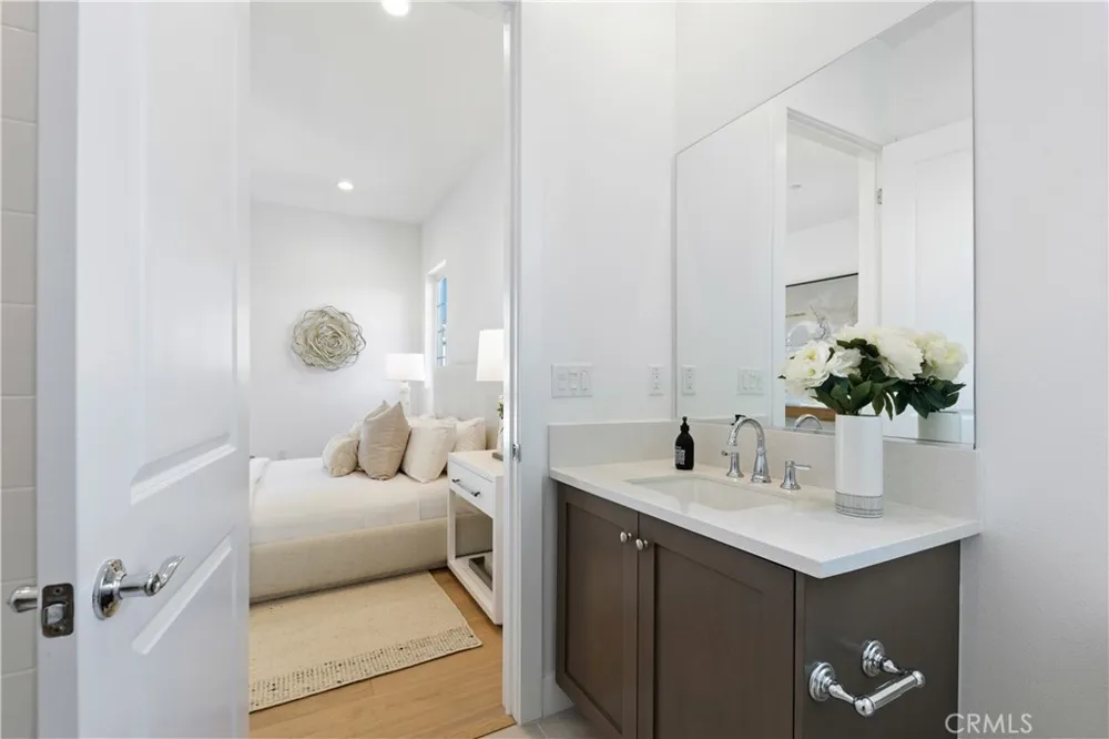 20500 Edgewood Court Chatsworth, CA 91311