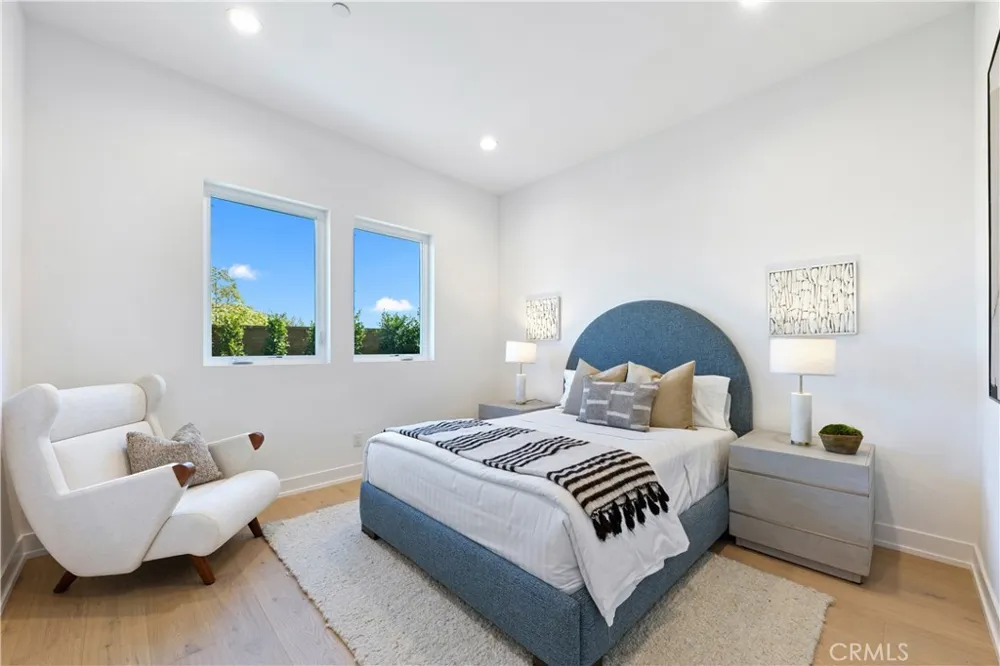 20500 Edgewood Court Chatsworth, CA 91311