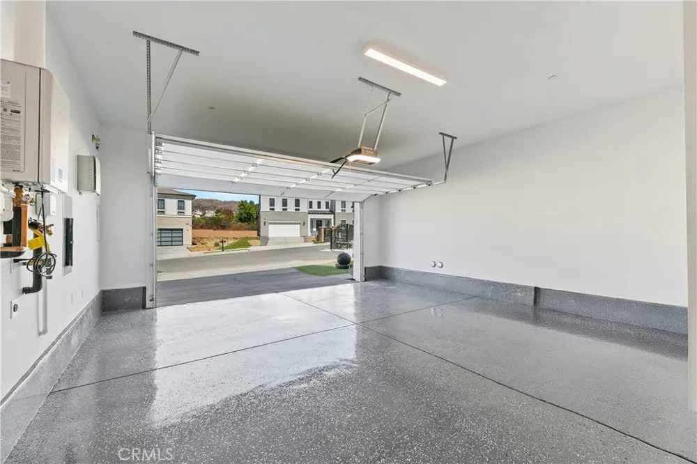 20500 Edgewood Court Chatsworth, CA 91311