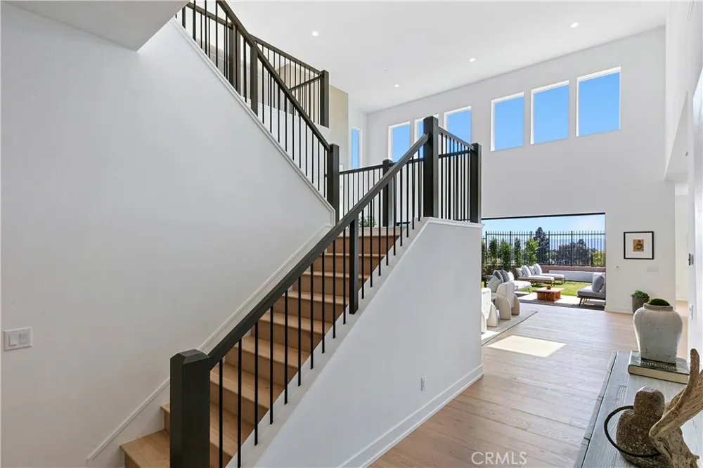 20500 Edgewood Court Chatsworth, CA 91311
