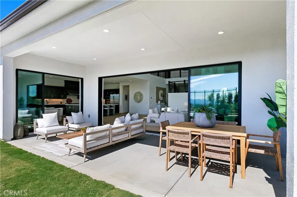 20500 Edgewood Court Chatsworth, CA 91311