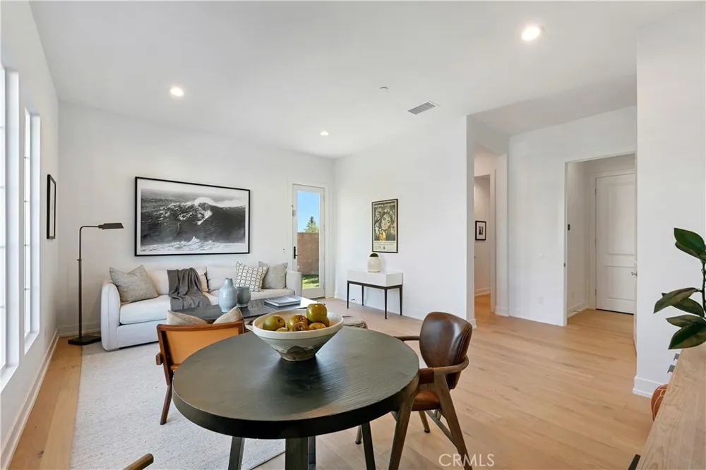20500 Edgewood Court Chatsworth, CA 91311