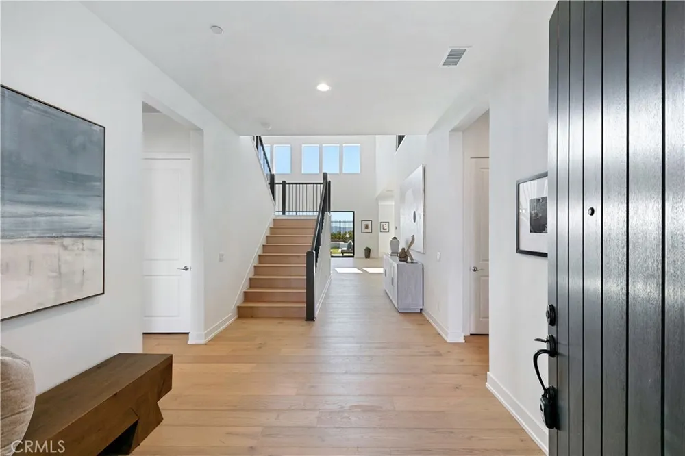 20500 Edgewood Court Chatsworth, CA 91311