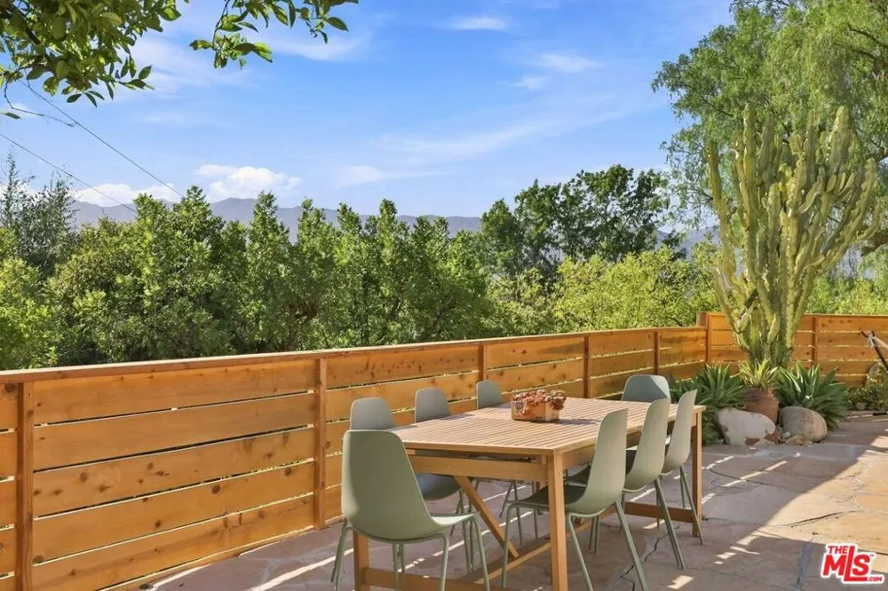 107 Alto Drive Oak View, CA 93022