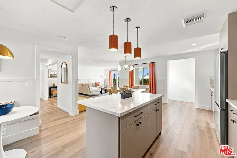 107 Alto Drive Oak View, CA 93022