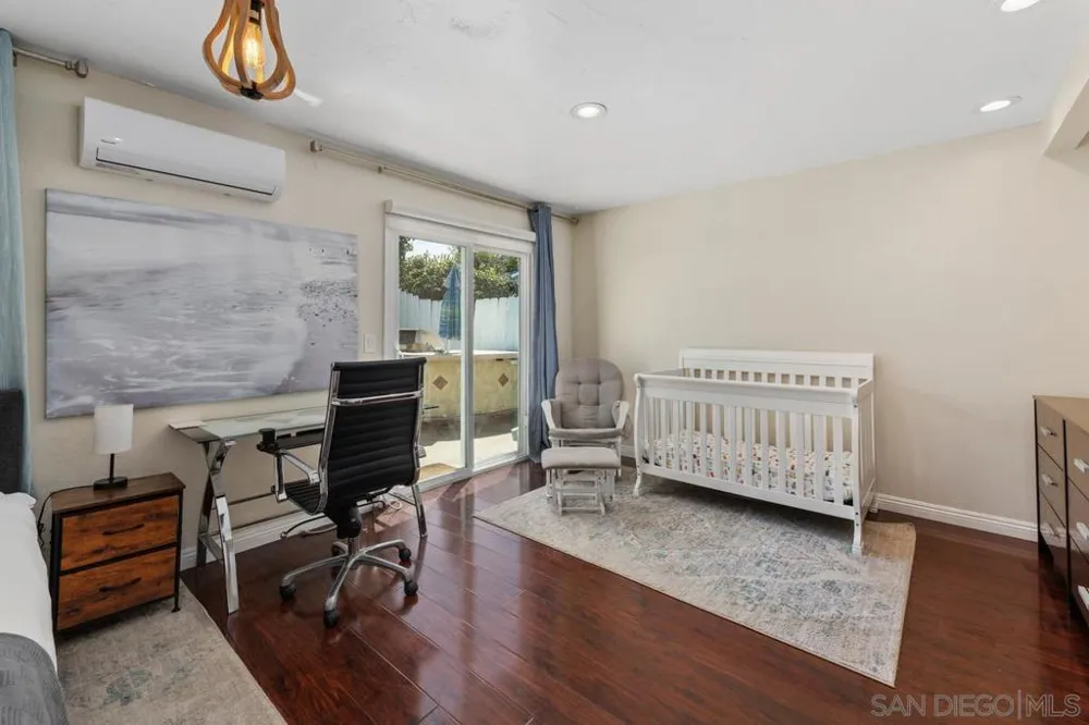 10277 Baroness Ave San Diego, CA 92126